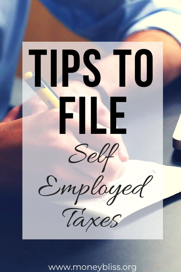 How to file self employed taxes. Tax help for bloggers, freelancers, and independent contractor. Use online tax software like Turbotax. #taxes #biztips #moneybliss