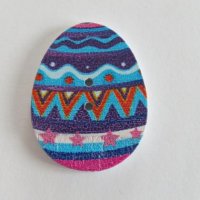 Wooden Easter egg button