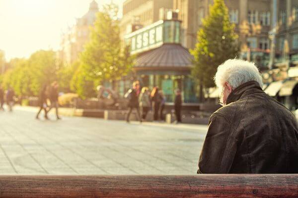 Picture of an old man figuring out how to retire without savings