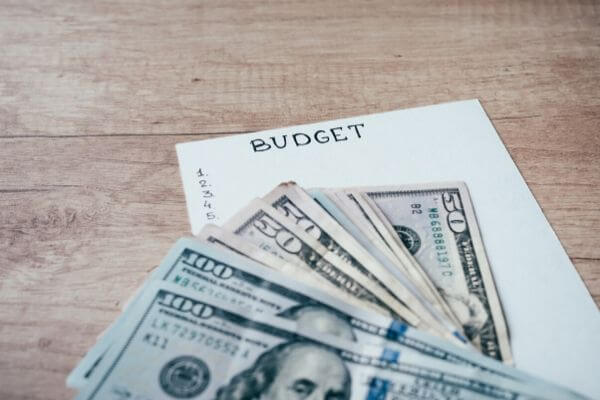 budgeting finances to save money