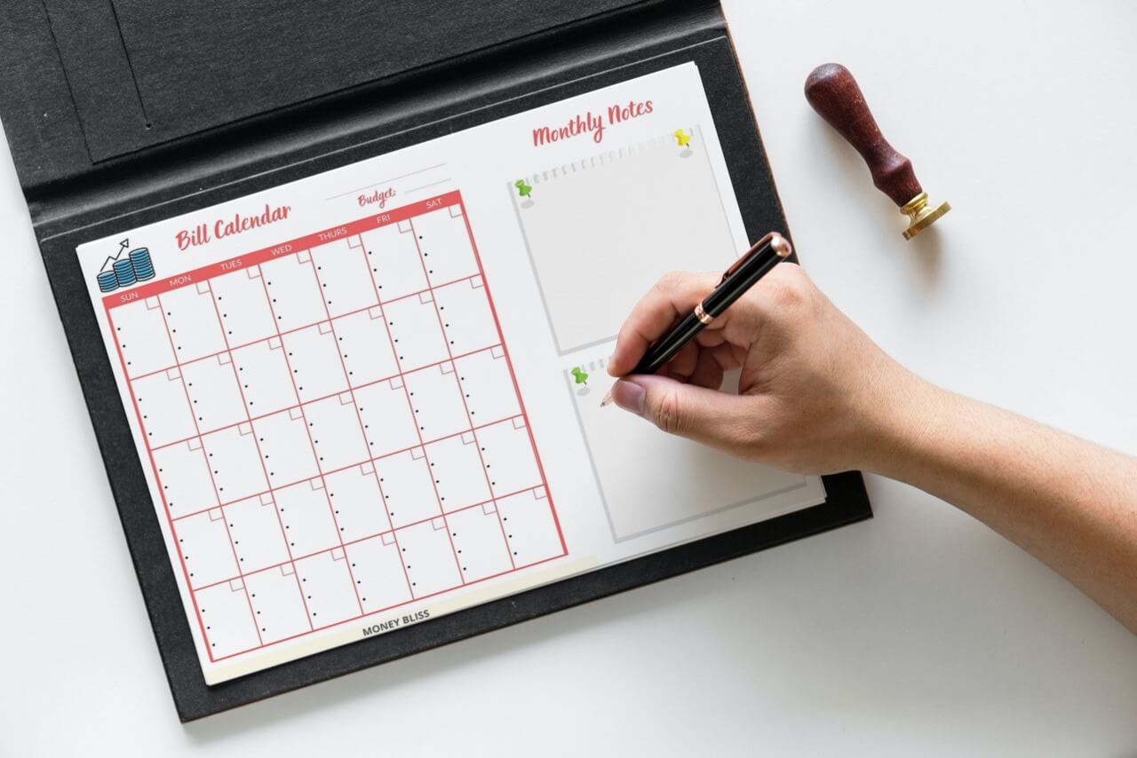 5 Effective Bill Calendar Strategies That Boost Your Finances - Money Bliss