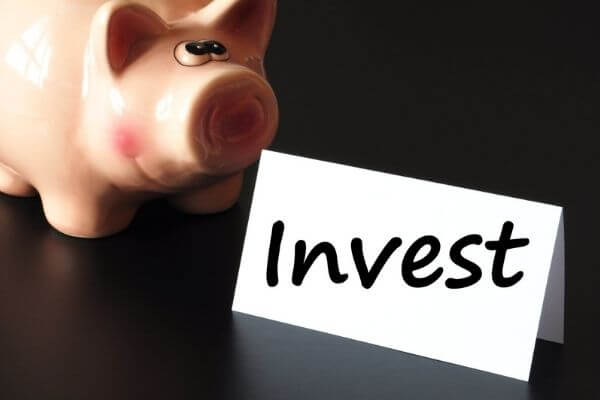 Picture of a pig and not for how to start invest in stocks.