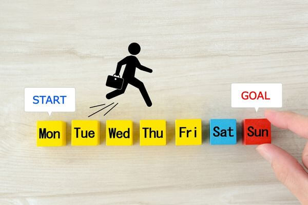 Fun graphic of the days of the week.