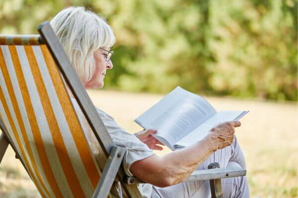 Picture of a lady reading