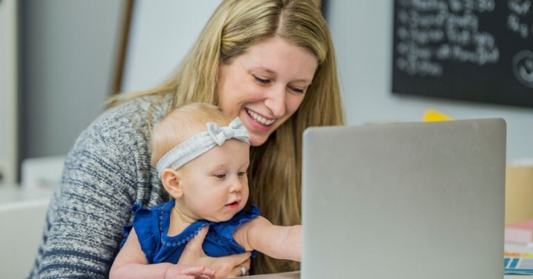 Top 50 Side Hustles for Moms From Home for Extra Money