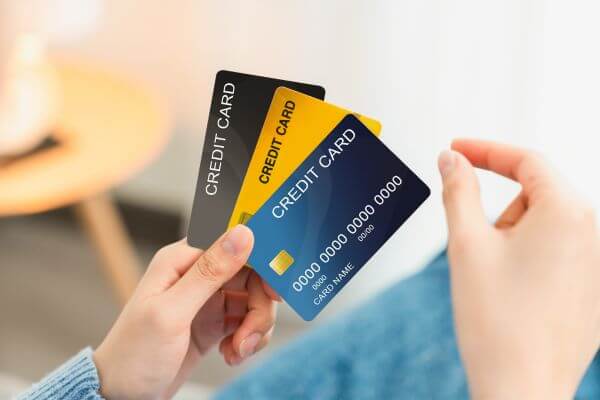 Image of the best credit card hacks and rewards tips this year.
