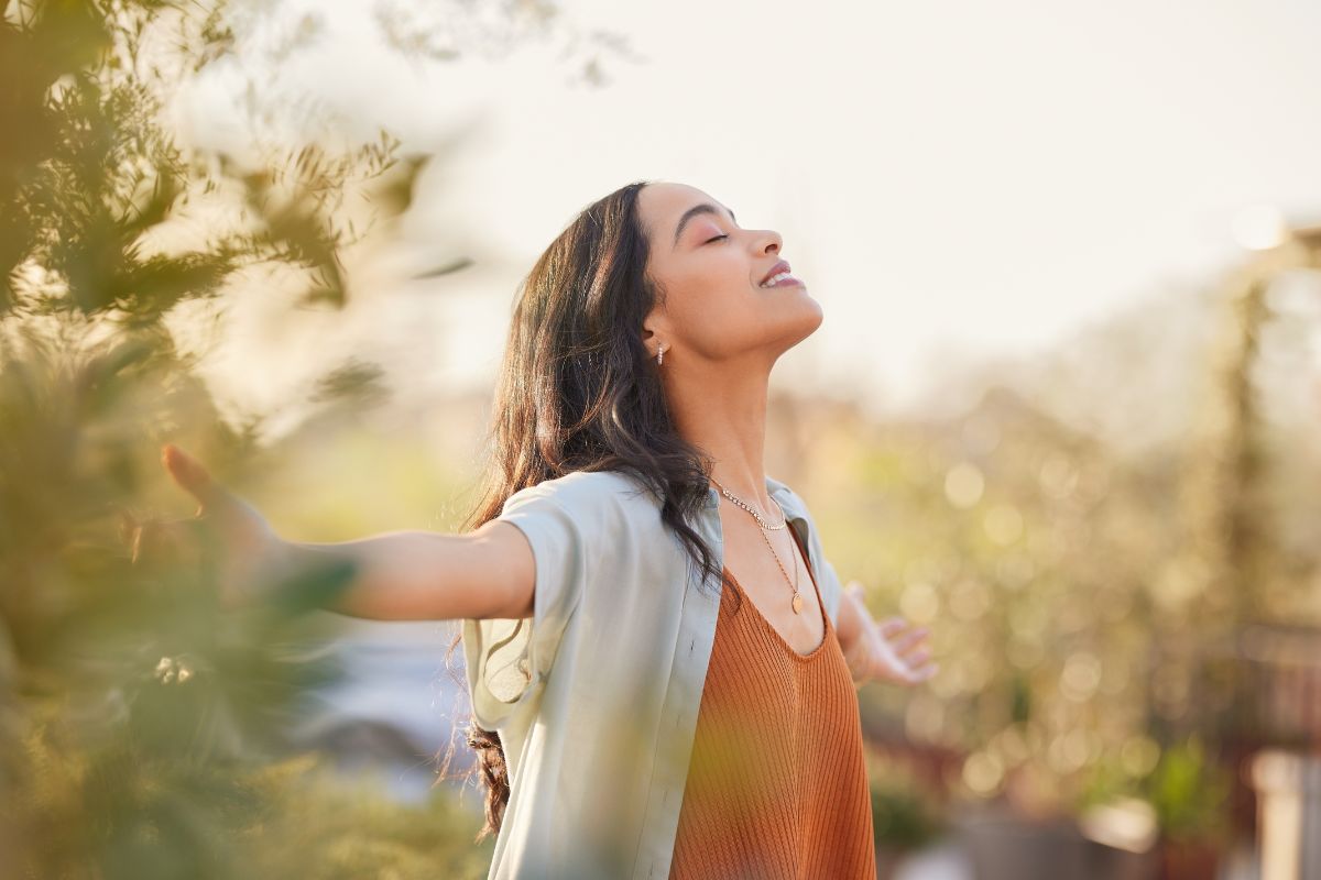 Photo of a woman with gratitude.