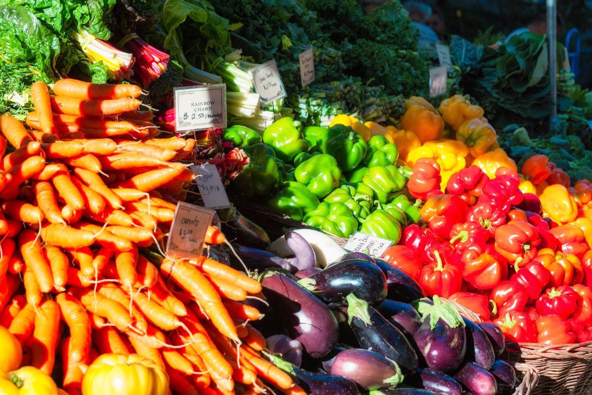 Picture of produce in the market.