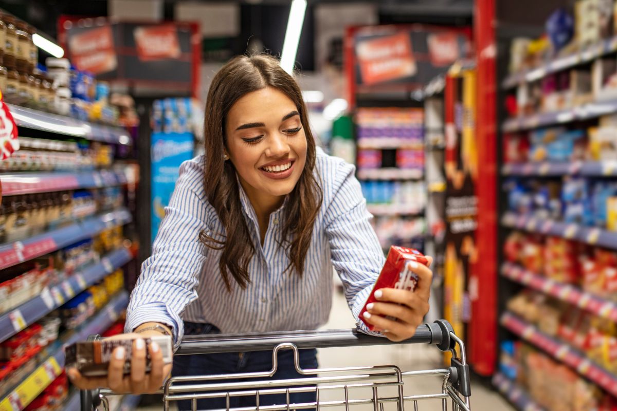 Picture of a woman shopping for groceries.