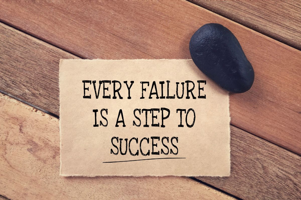 Image of a paper with quote advice.