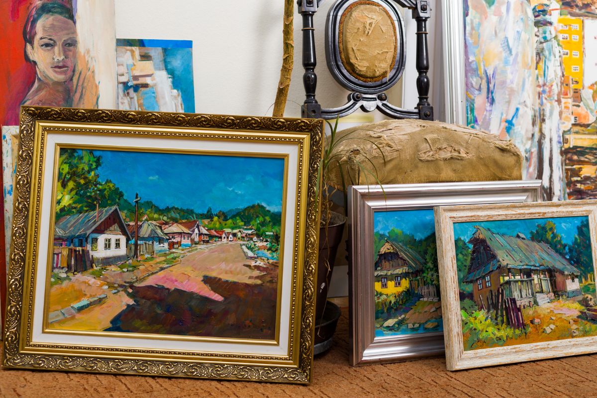 The picture shows art collections.