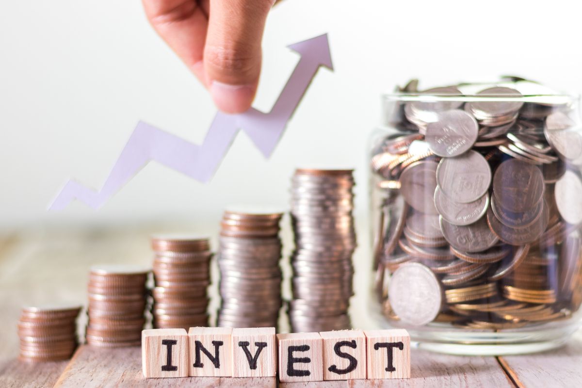 The photo shows investment savings.