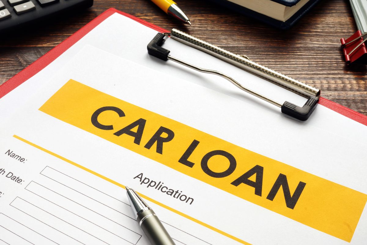 Picture of a car loan form.
