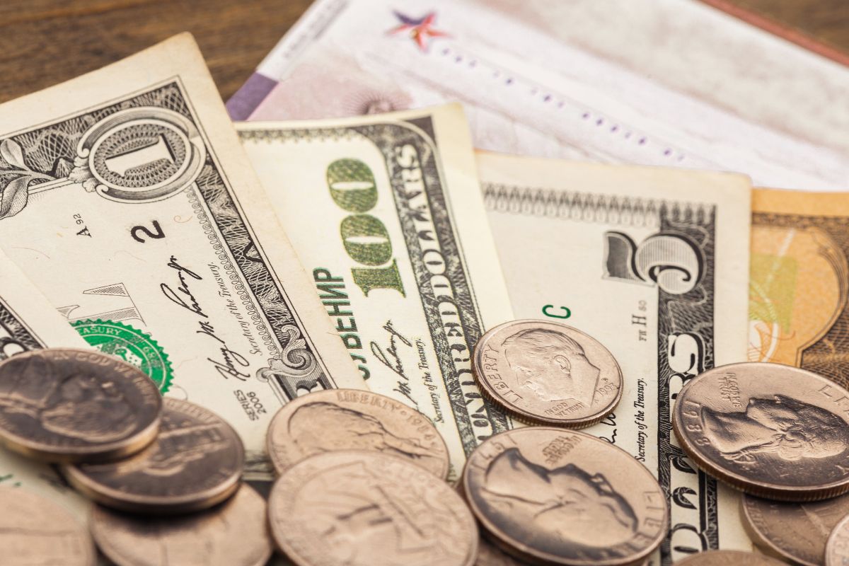 Picture of set aside money.