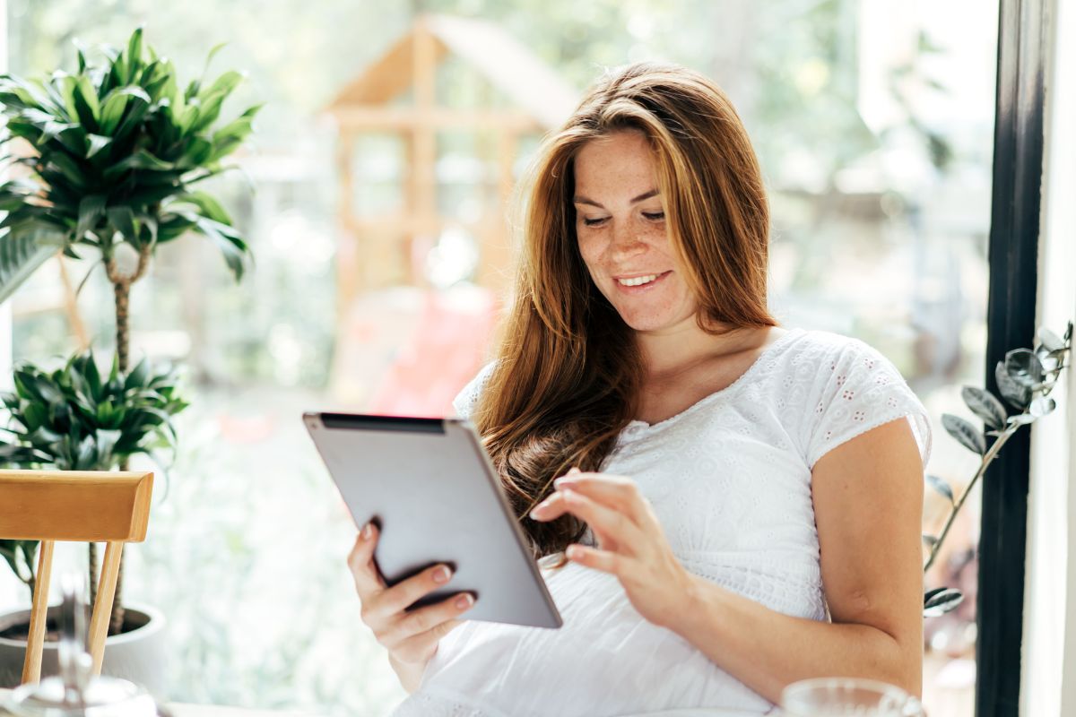Picture of a woman tracking her progress.