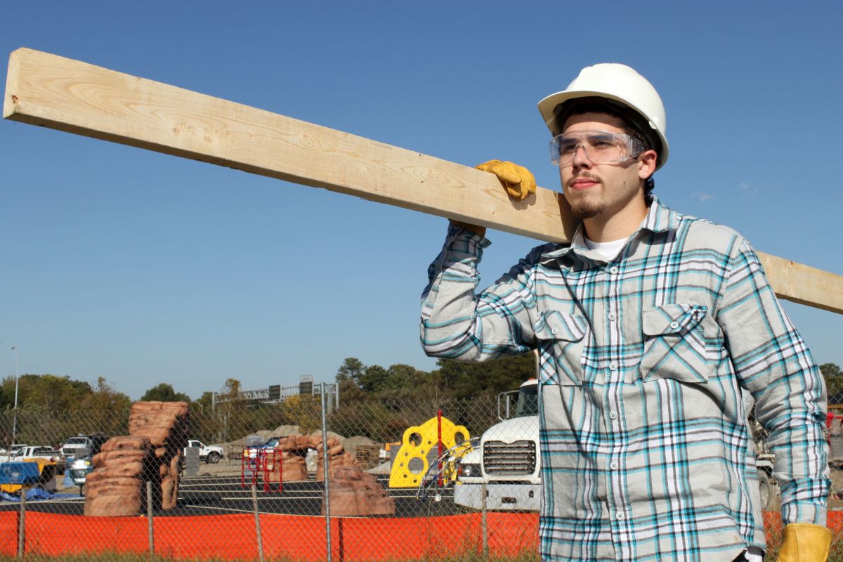 Image of a man working as a laborer.