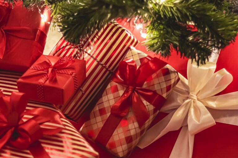 Featured image for MSN - How can I budget for Christmas gifts on a tight income.