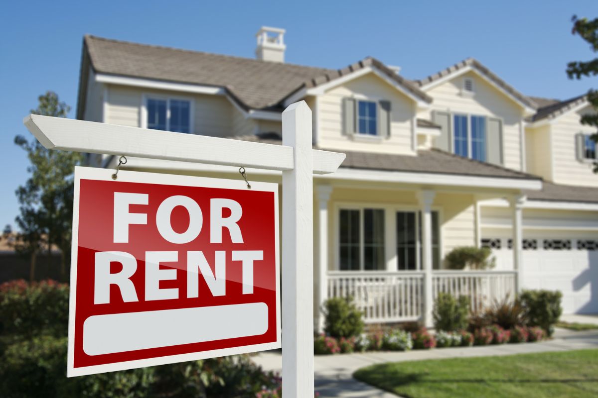 The image shows a house for rent.