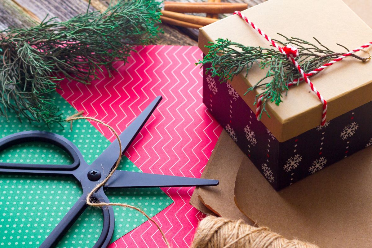 The picture shows wrapping gifts.