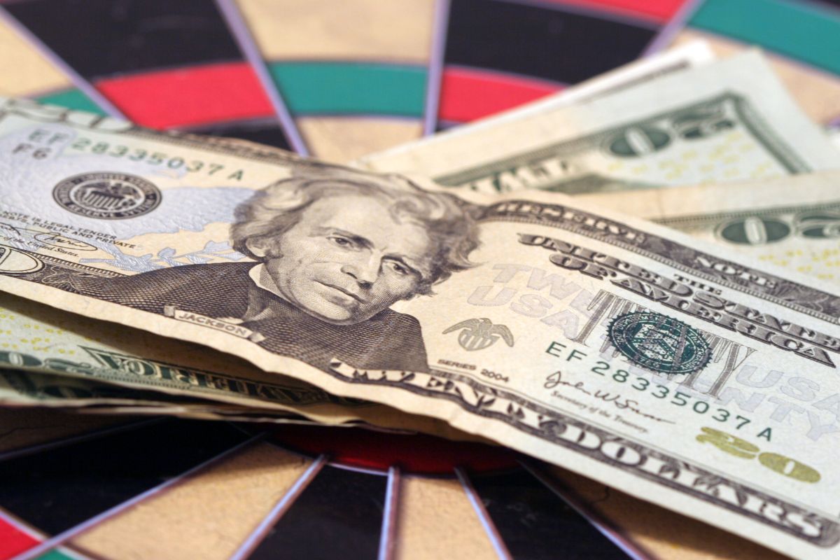 Picture of money and color wheel.