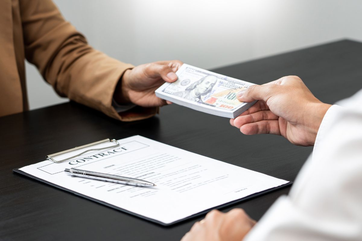The image shows dealing with repayment contract.
