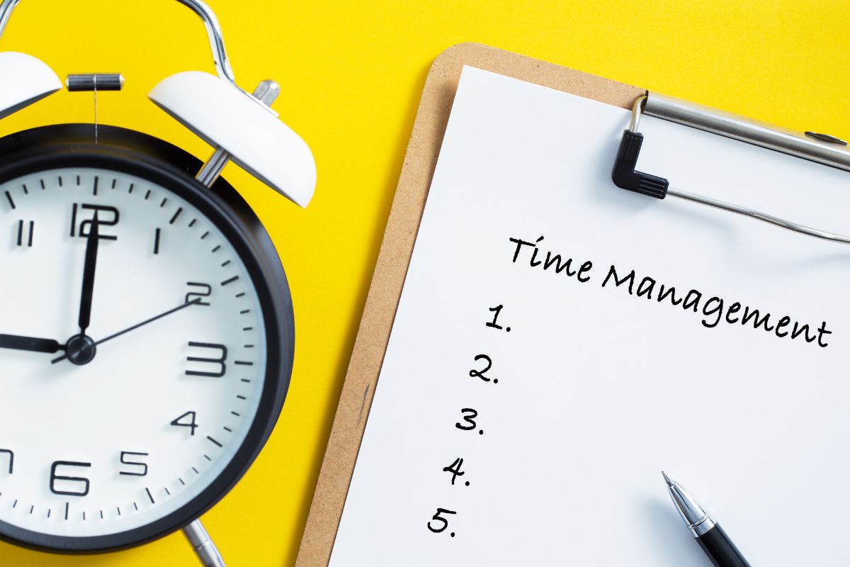 Photo of paper with time management wording.