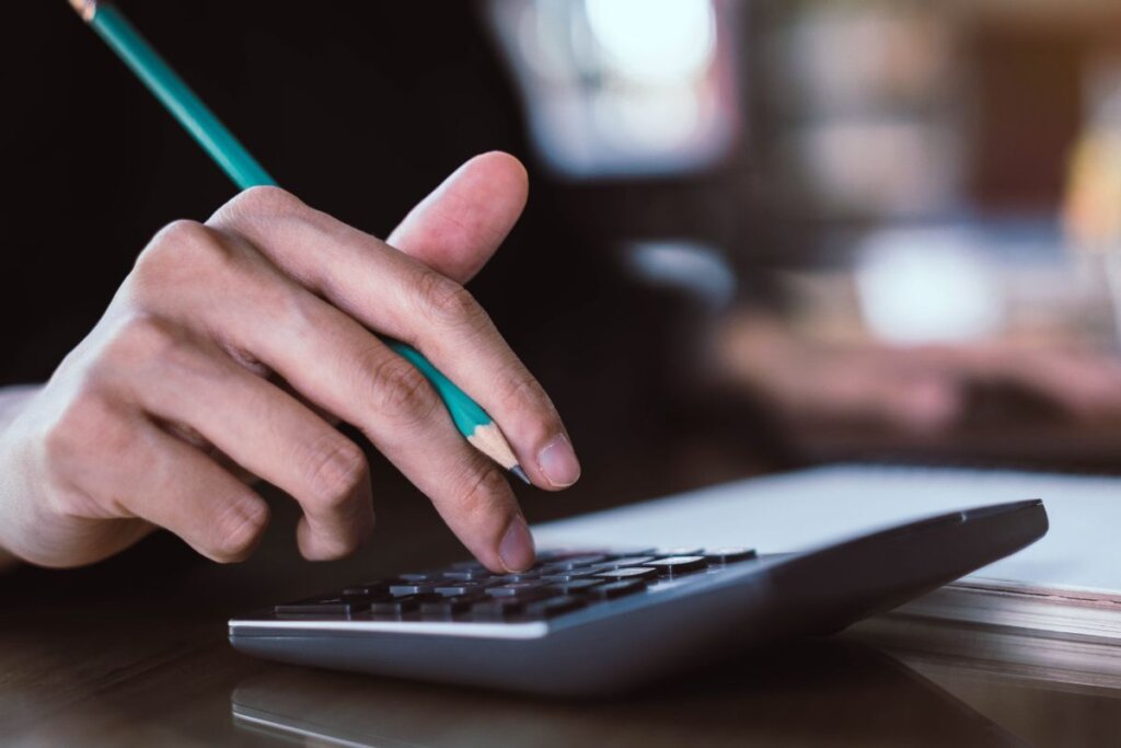 Featured image for MSN - budgeting tips that work.