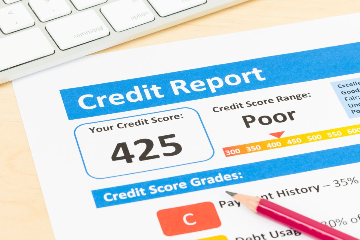 Image of a credit report paper.