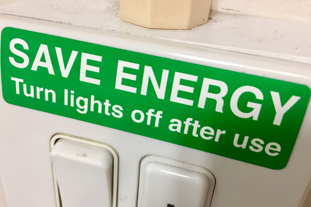 Image of save energy signage.