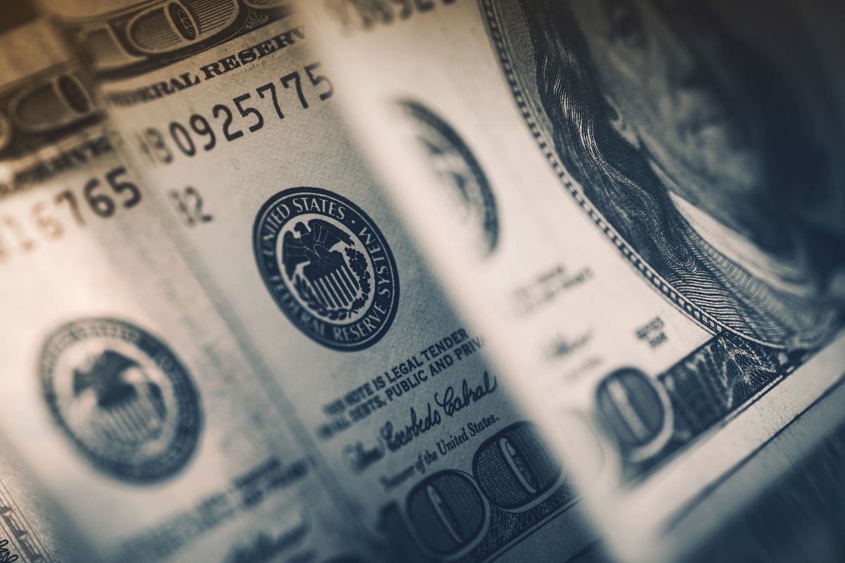 The photo shows investment money.