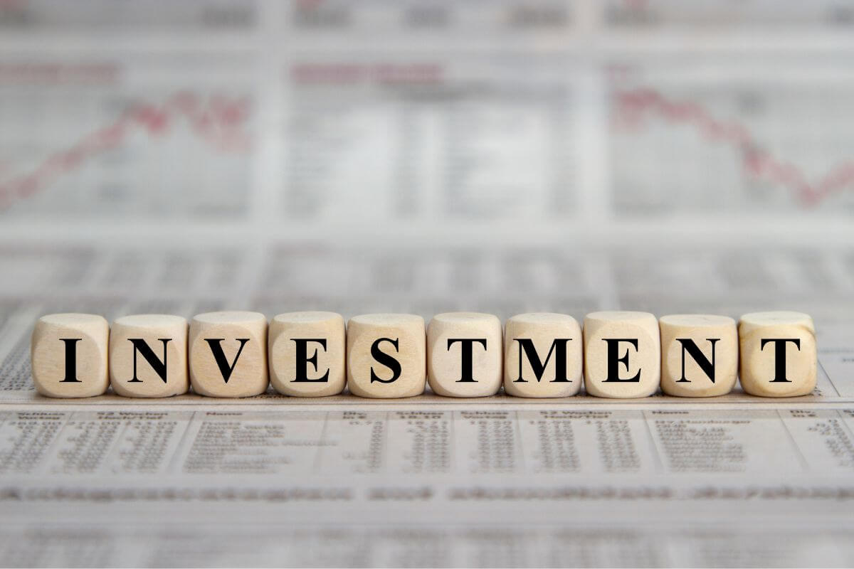 Image of an investment wording.