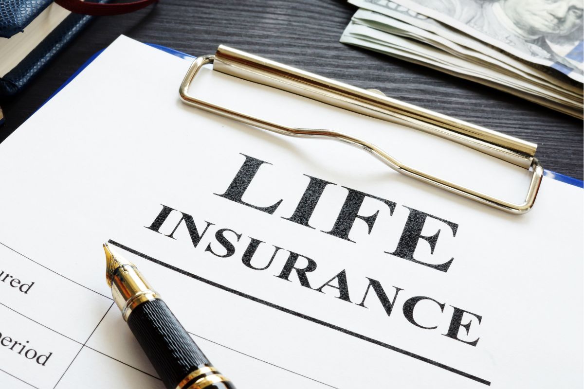 Picture of life insurance form.