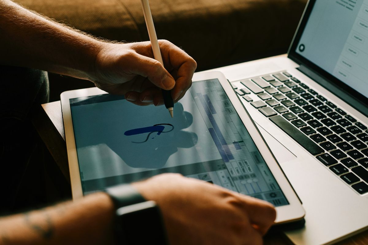 Photo of a graphic designer man.