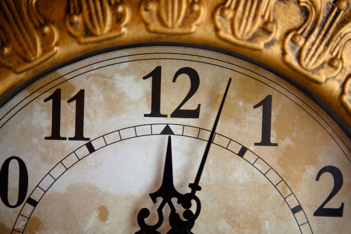 Image of a clock.