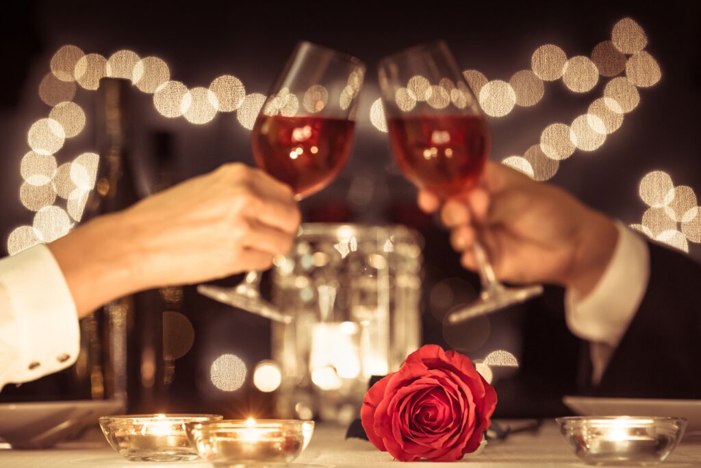 Featured image MSN - How to Plan a Romantic Date on a Tight Budget.