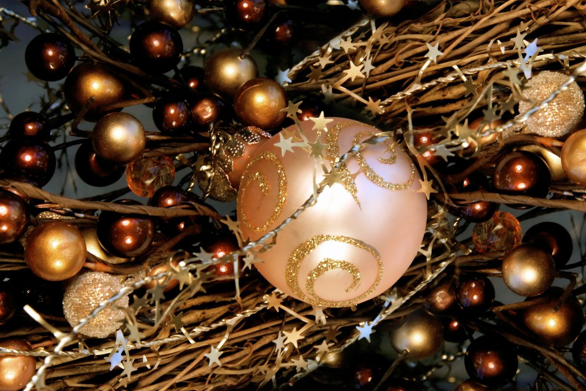 The image shows holiday decorations.