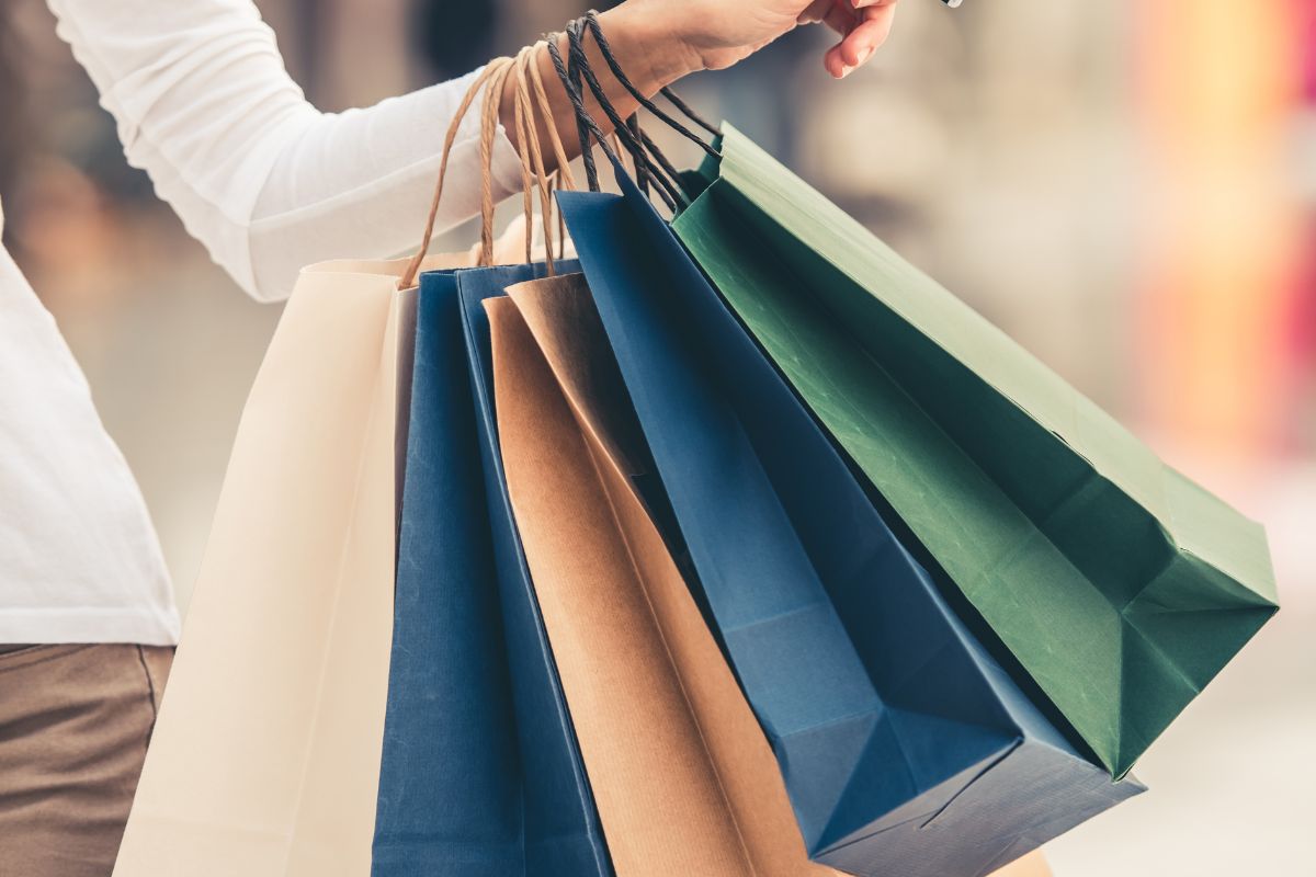The image of a woman shopping.