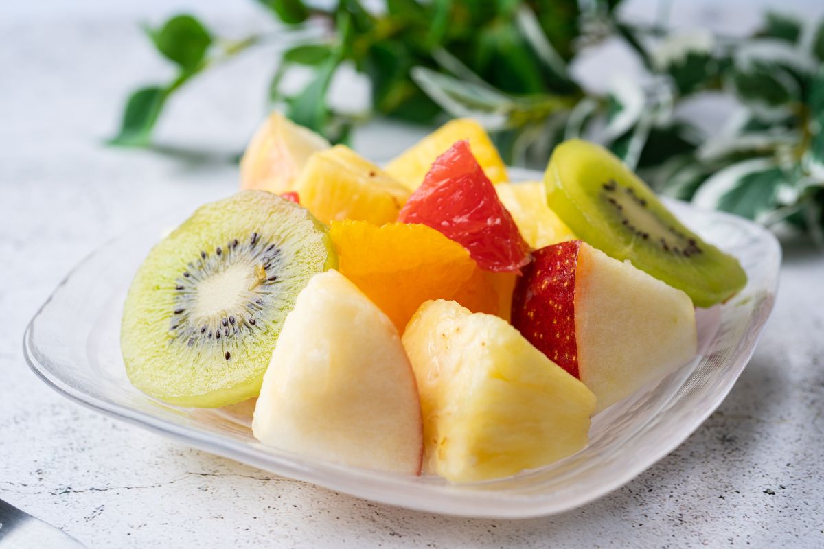 Picture of pre-cut fruits.