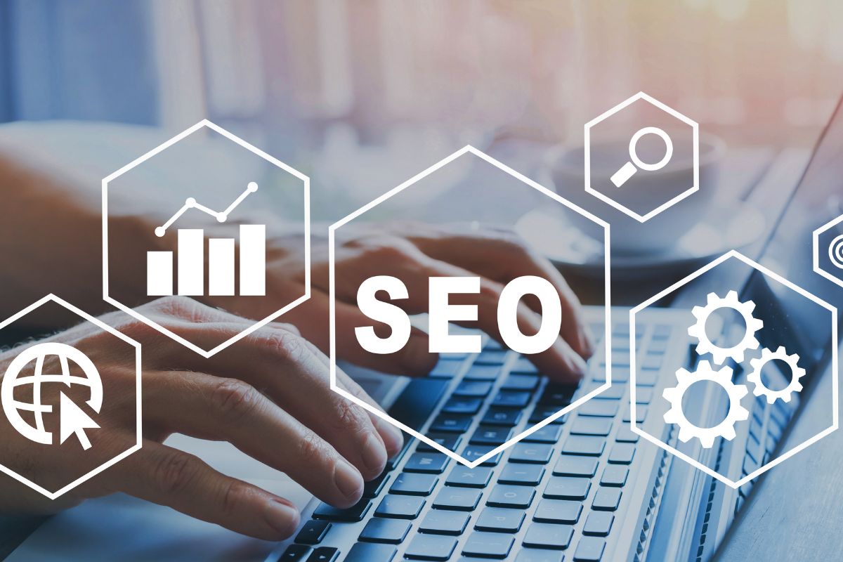 The photo of a man's hand working as SEO specialist.