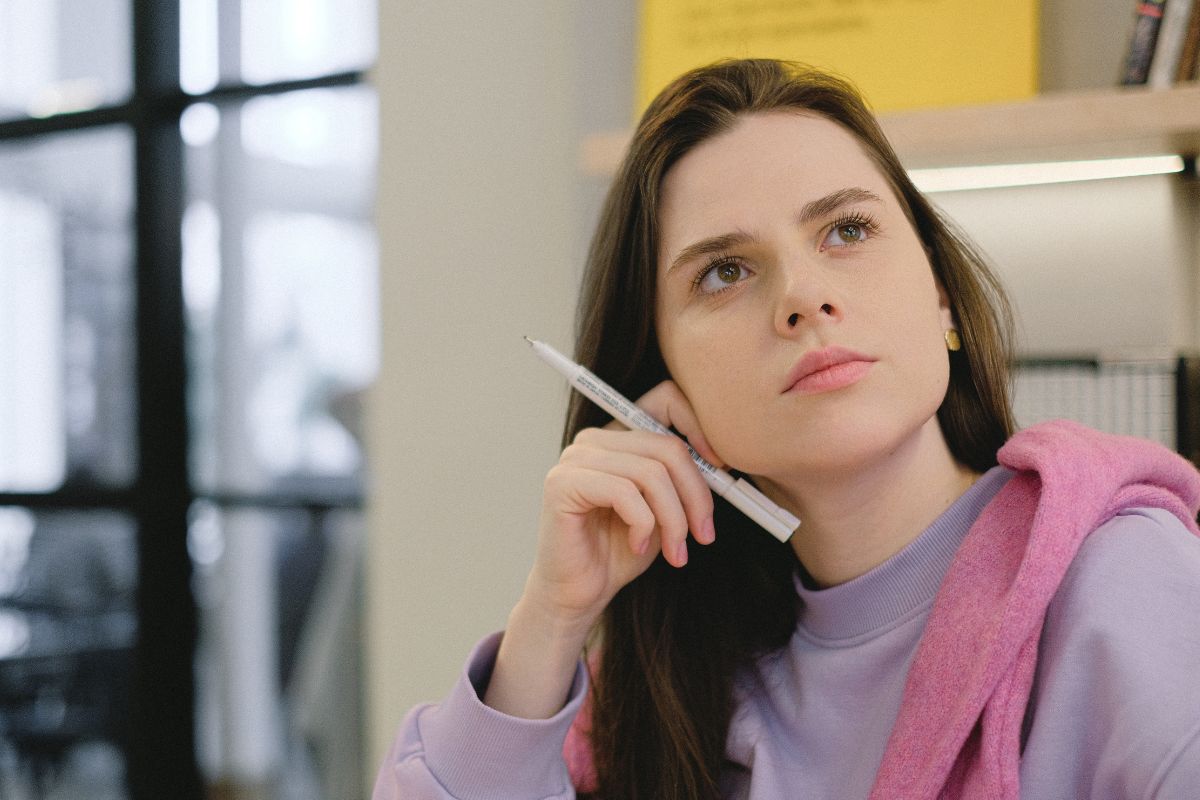 Picture of a woman determining her dependency status.