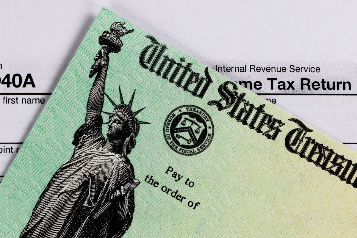 Picture of state taxes.