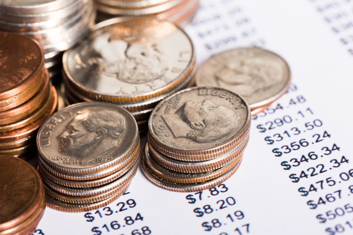 The picture shows spare change savings.