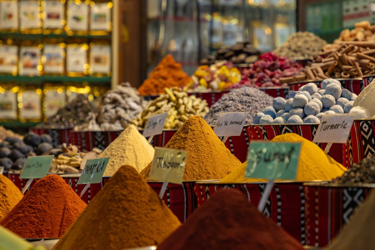 Image of spices in ethnic grocery stores.