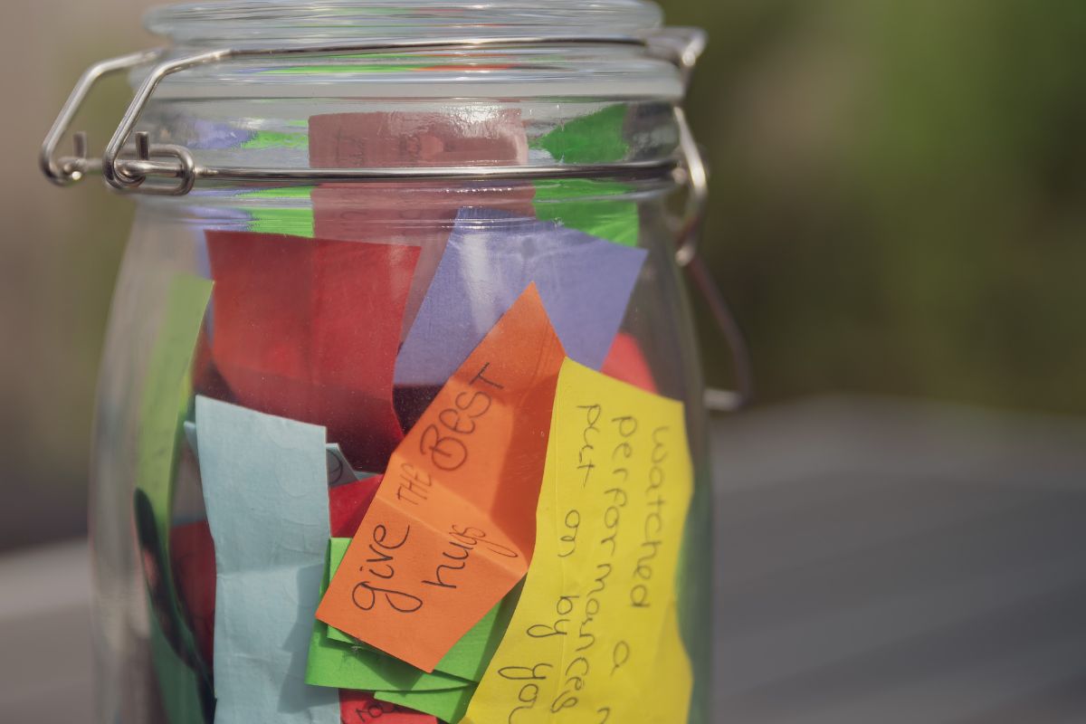 Picture of a jar with notes.