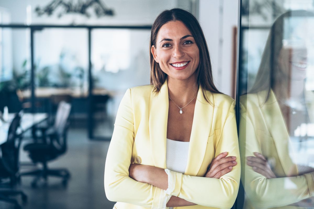 Image of a woman with confidence.