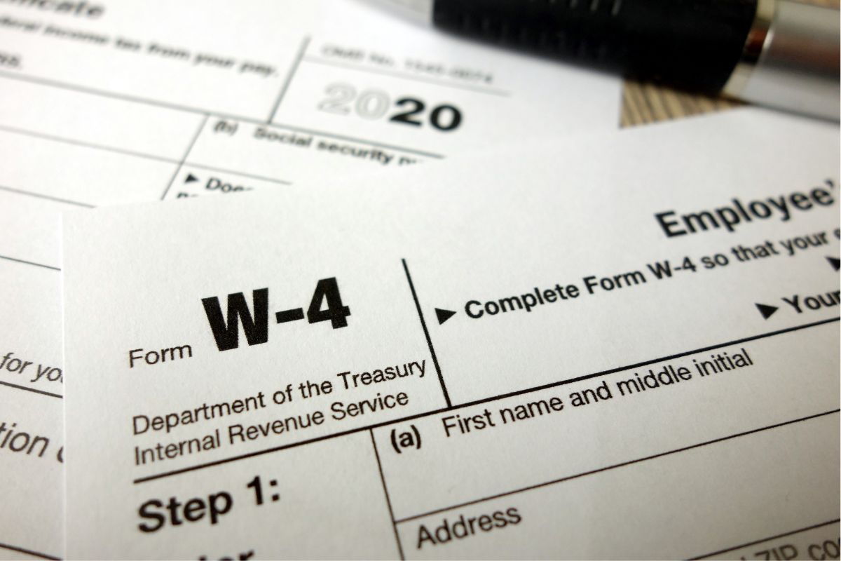 Image of W-4 forms.