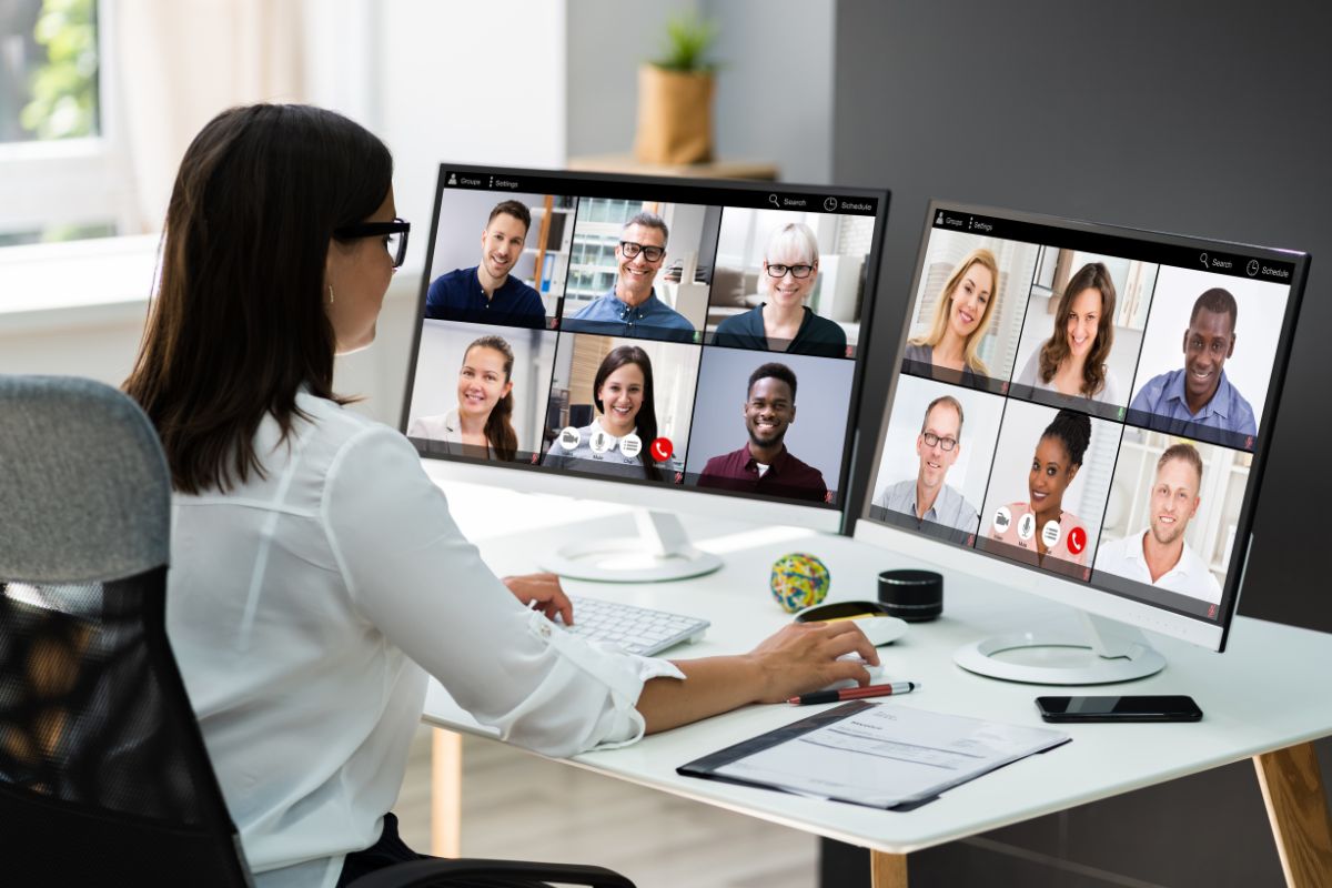 Image of a woman facetime with people.