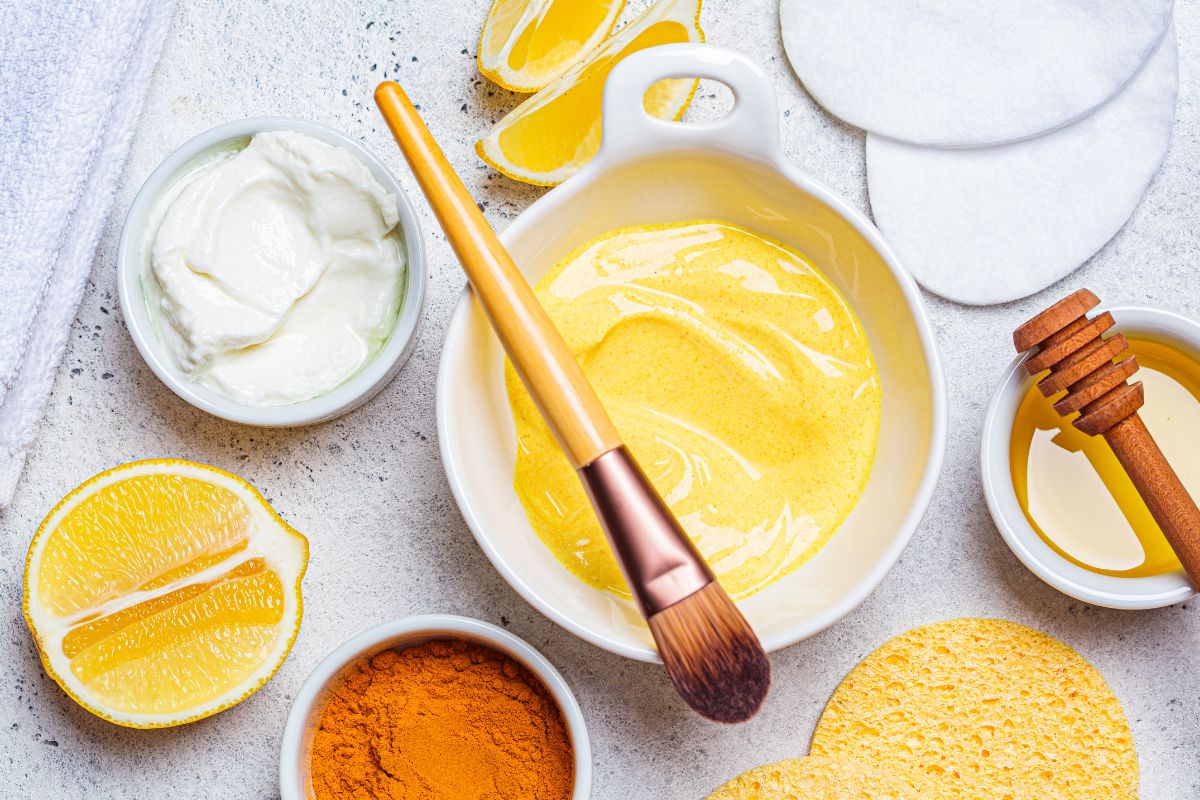 The image shows ingredients for a DIY spa.