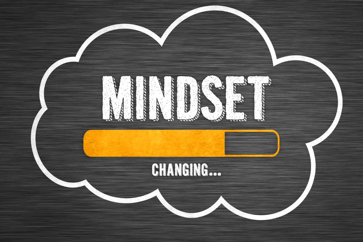 The image shows a cloud and notes inside which means that developing a growth mindset helps you find opportunities where others see problems.