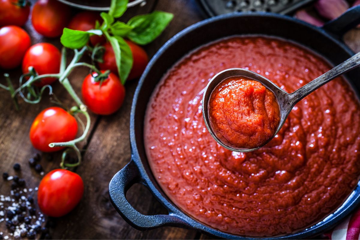 The picture shows tomato sauce.